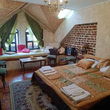 Maisonette In Kapana, *