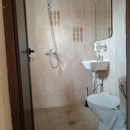 Appartement Maisonette In Kapana, *